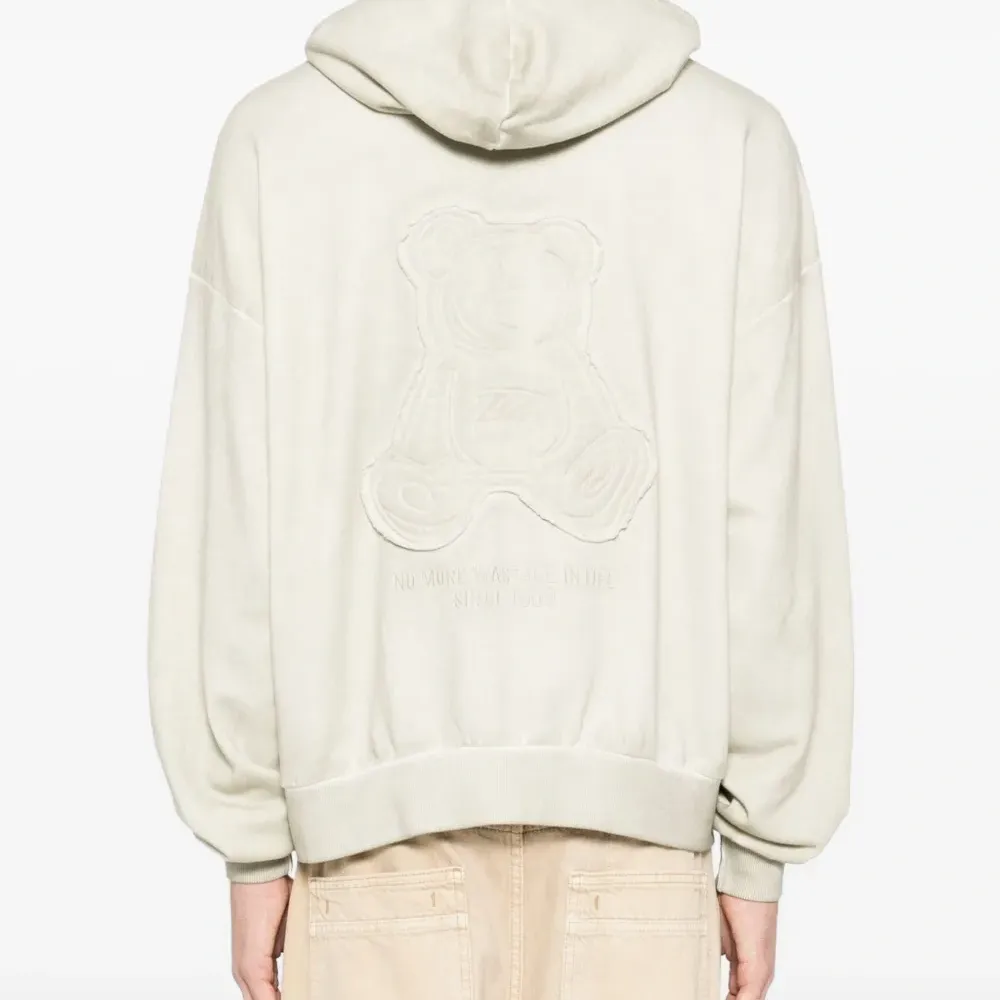 Худи с аппликацией