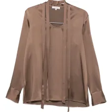 Блузка с бантом на шее Блузка с бантом на шее