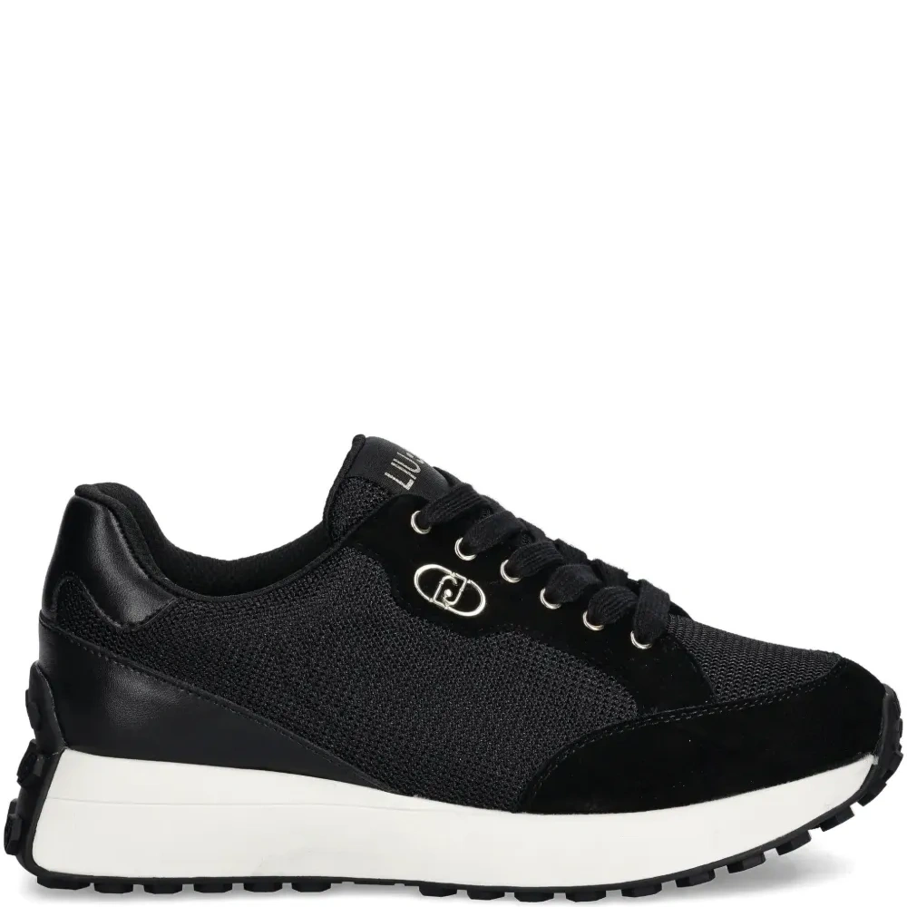 Кроссовки с логотипом