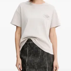 Футболка с логотипом