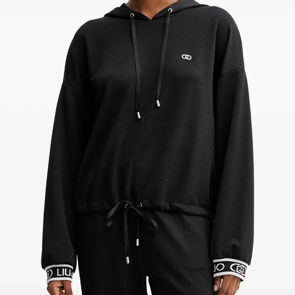 Свитер с кулиской