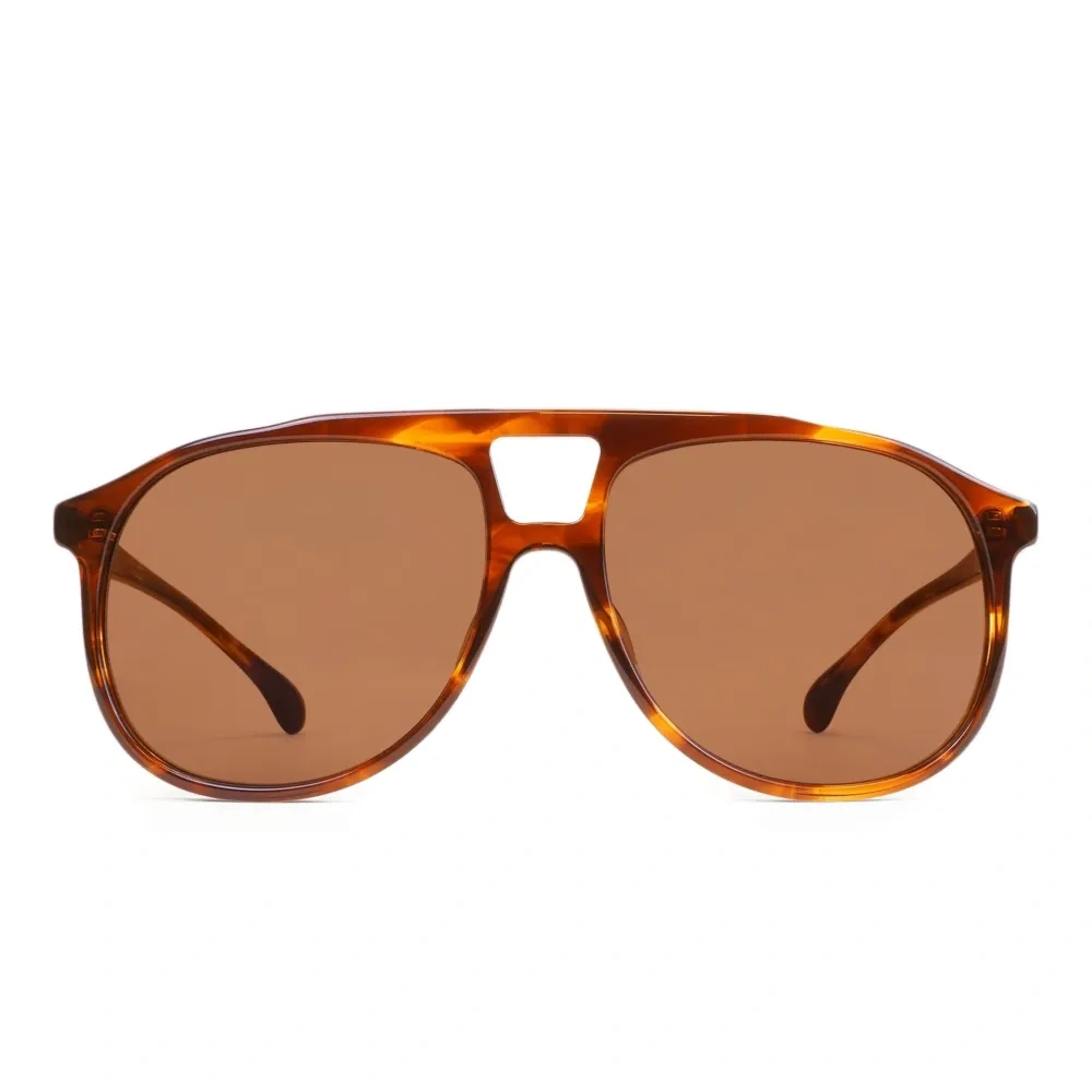 Солнцезащитные очки черепаховой расцветки