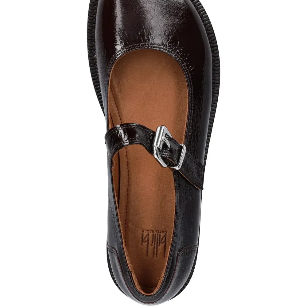 Балетки Мэри Джейн с пряжками