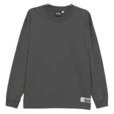 Футболка с нашивкой-логотипом