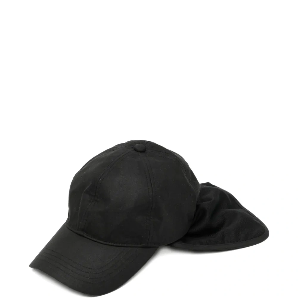 Кепка Caped из коллаборации с Barbour