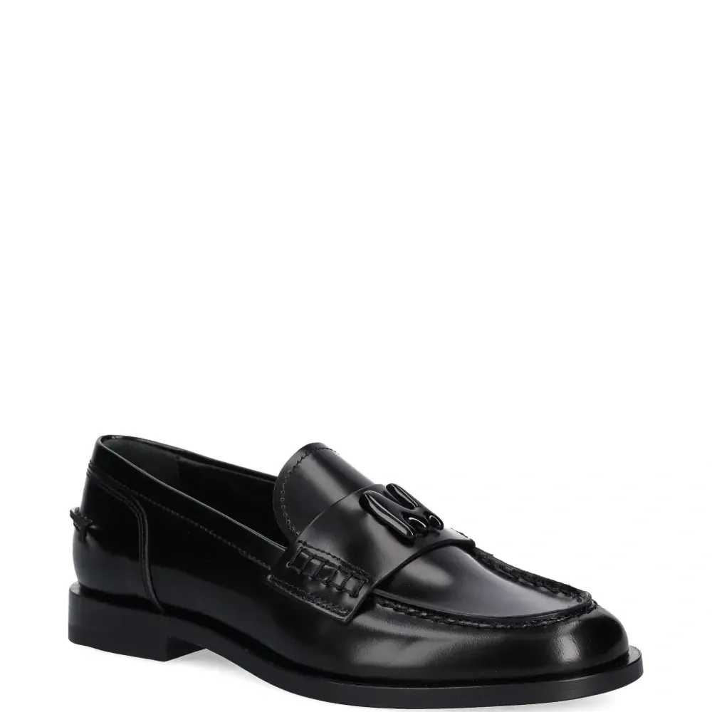 Лоферы с нашивками-буквами