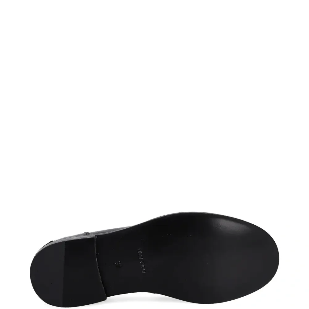 Лоферы с нашивками-буквами