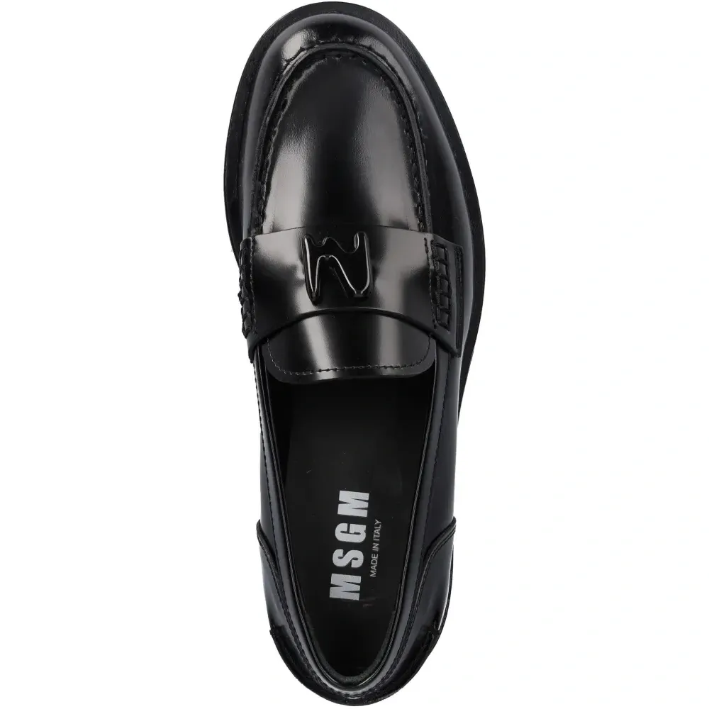 Лоферы с нашивками-буквами