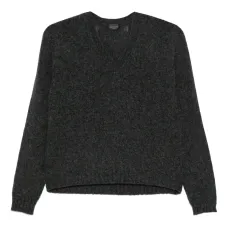 Свободный свитер с V-образным вырезом