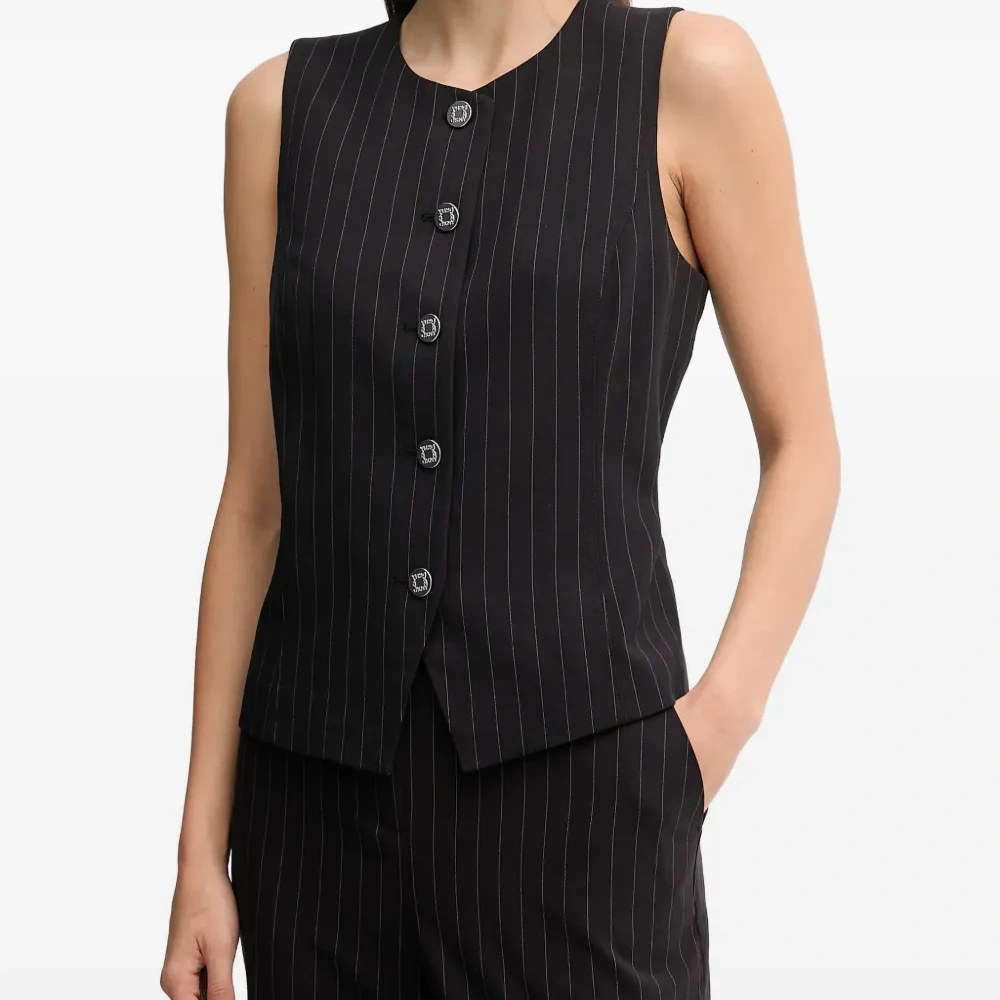 Топ в тонкую полоску Топ в тонкую полоску