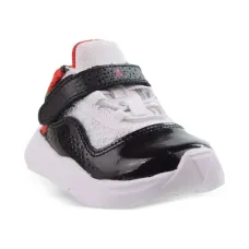 Кроссовки 11 CMFT