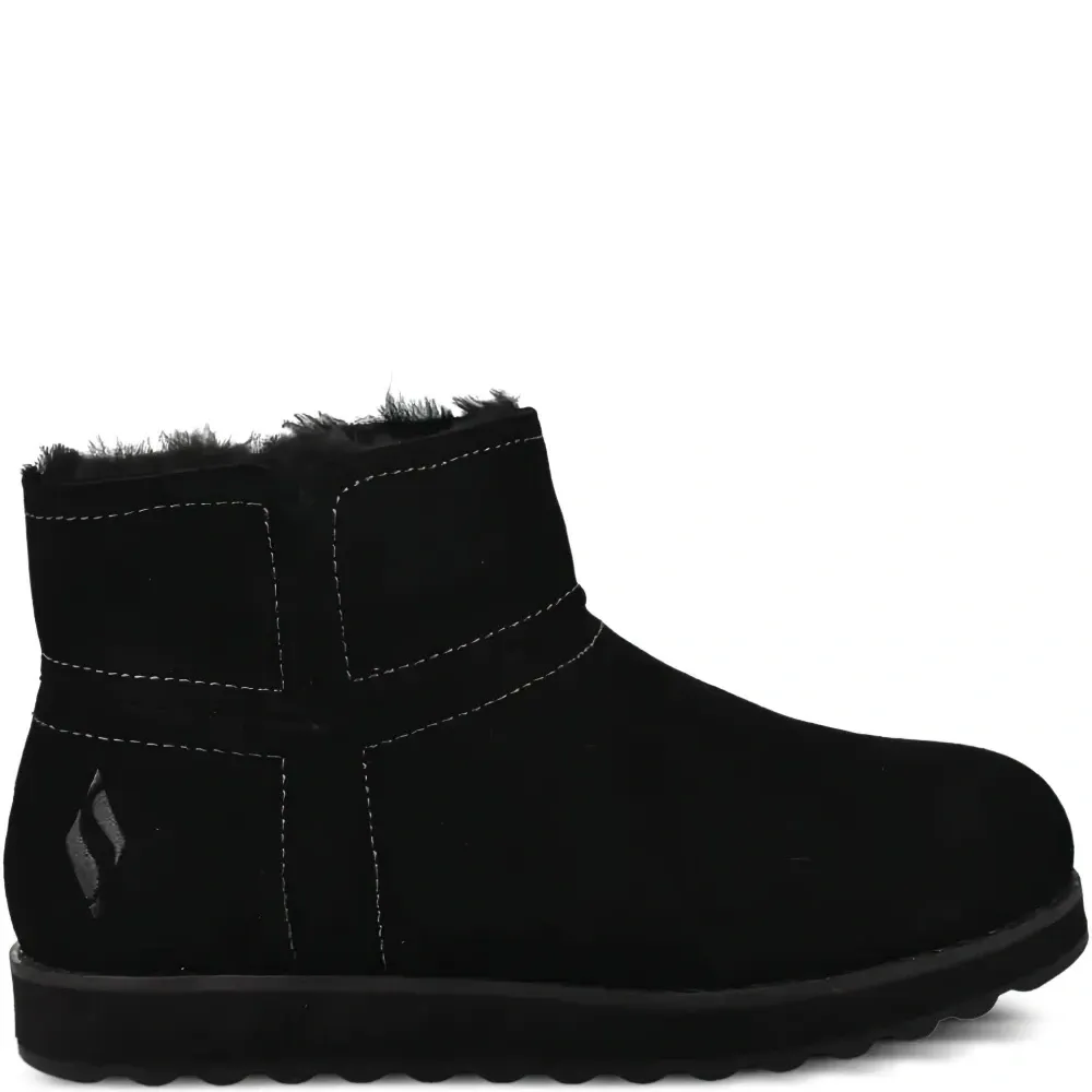 Ботинки с вышитым логотипом