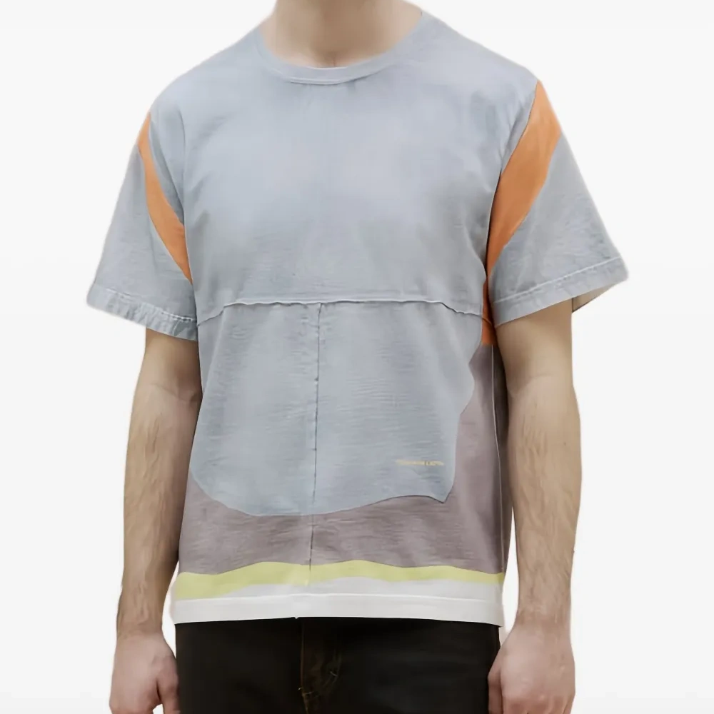 Футболка с наложенными деталями