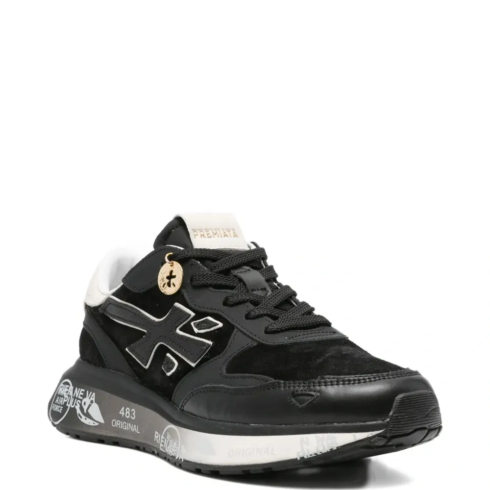 Кеды на шнуровке