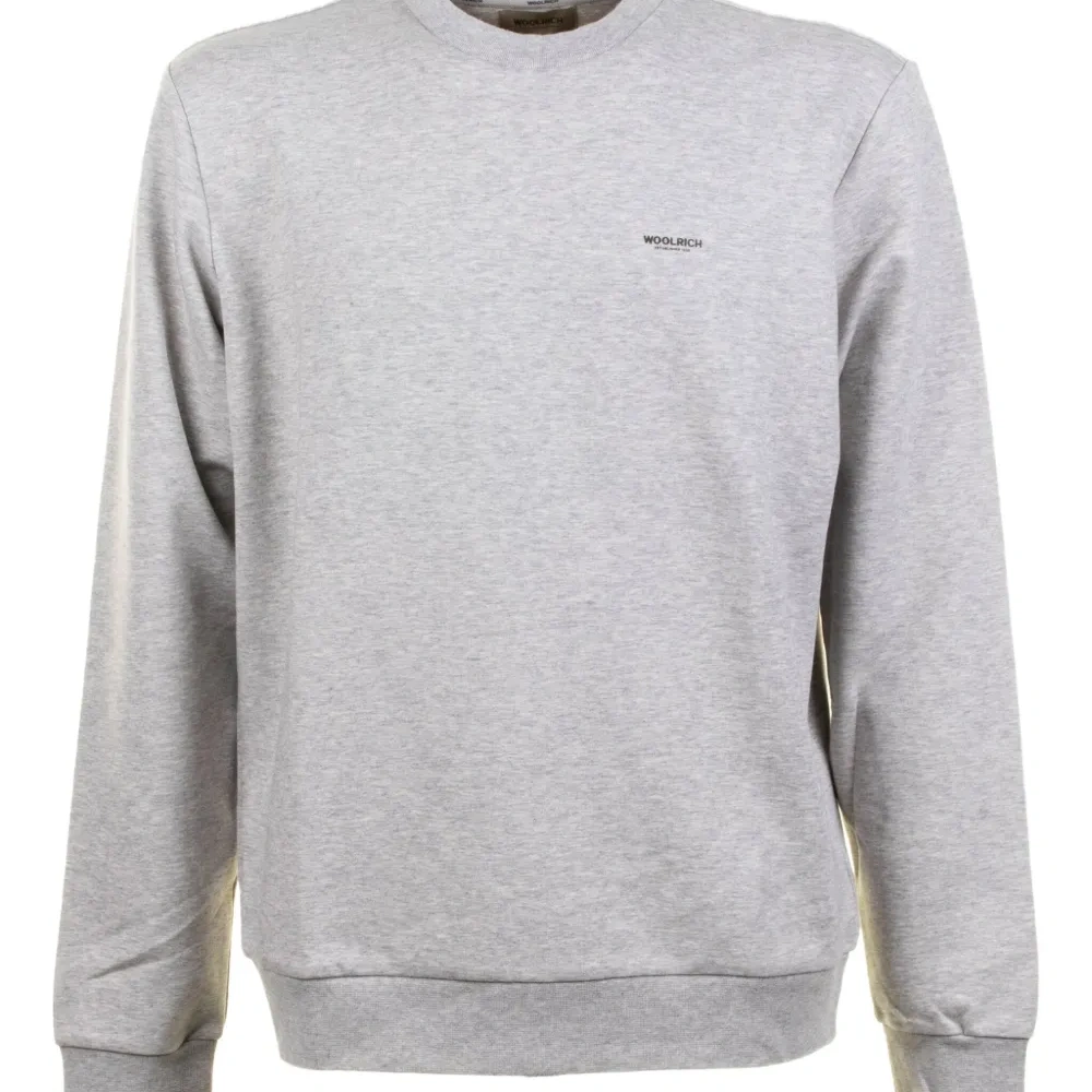 Свитер с логотипом