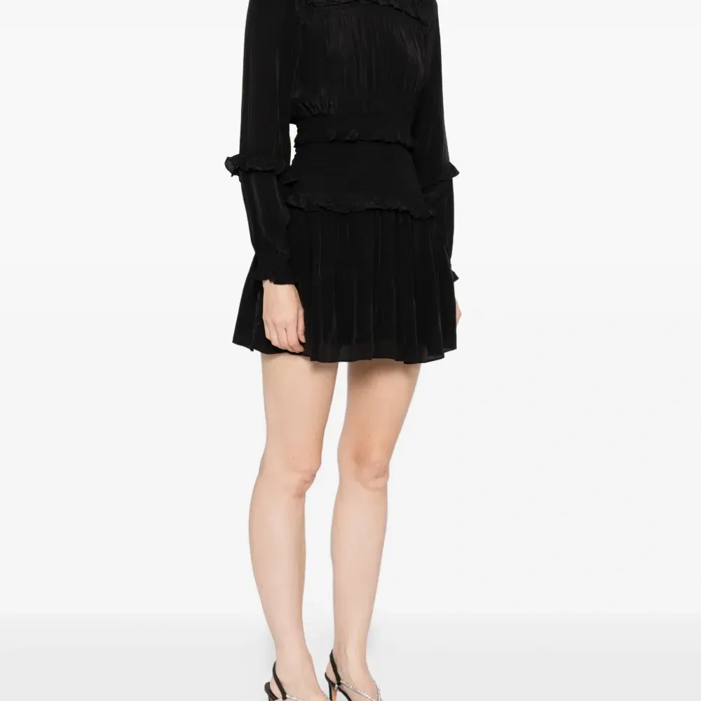 Платье мини Emilia