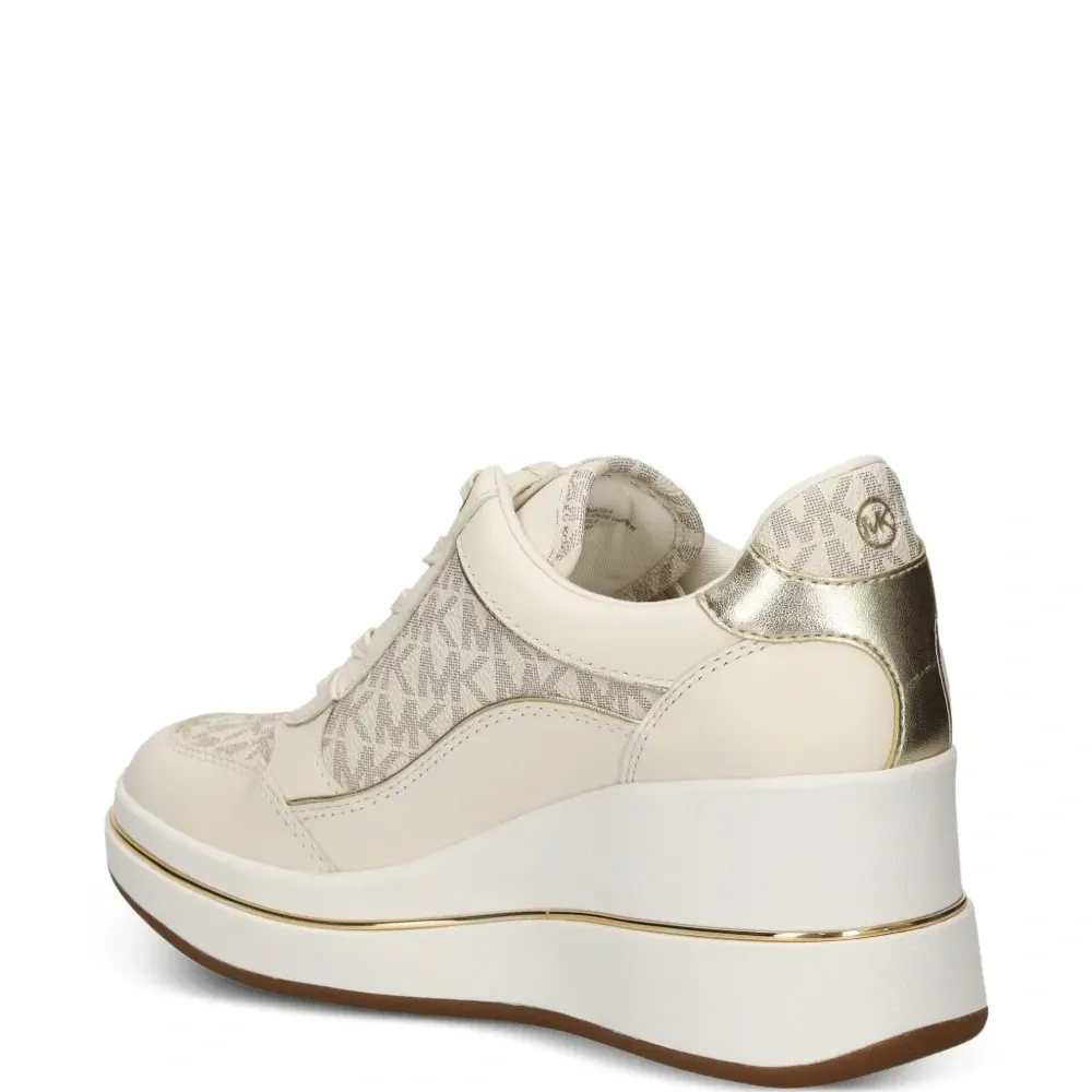 Кроссовки с монограммой