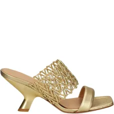 Босоножки с квадратным носком Босоножки с квадратным носком