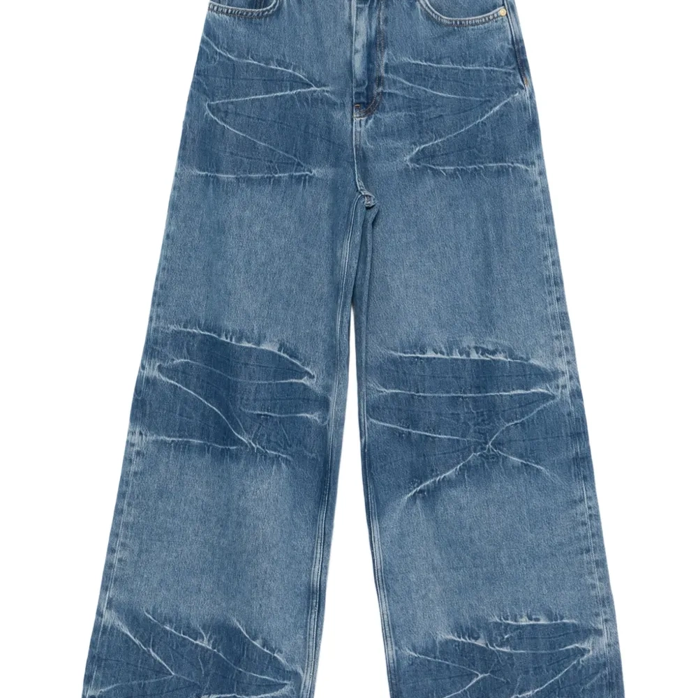 Джинсы с нашивкой с логотипом Джинсы с нашивкой с логотипом