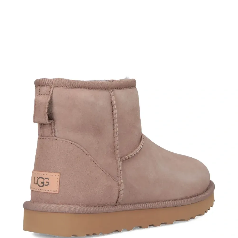 Классические мини-сапоги II Классические мини-сапоги II