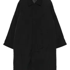 Утеплённое пальто с длинными рукавами