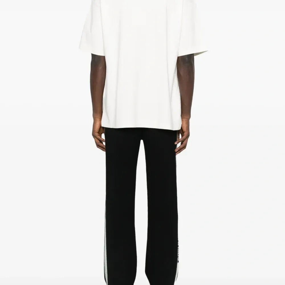 Футболка с принтом-текстом