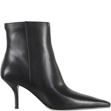 Сапоги с заостренным носком