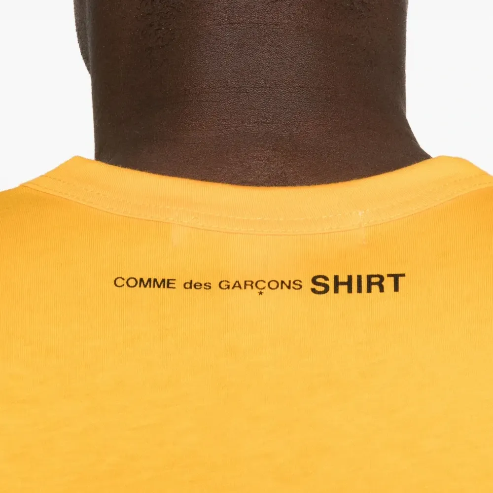 Футболка с круглым вырезом