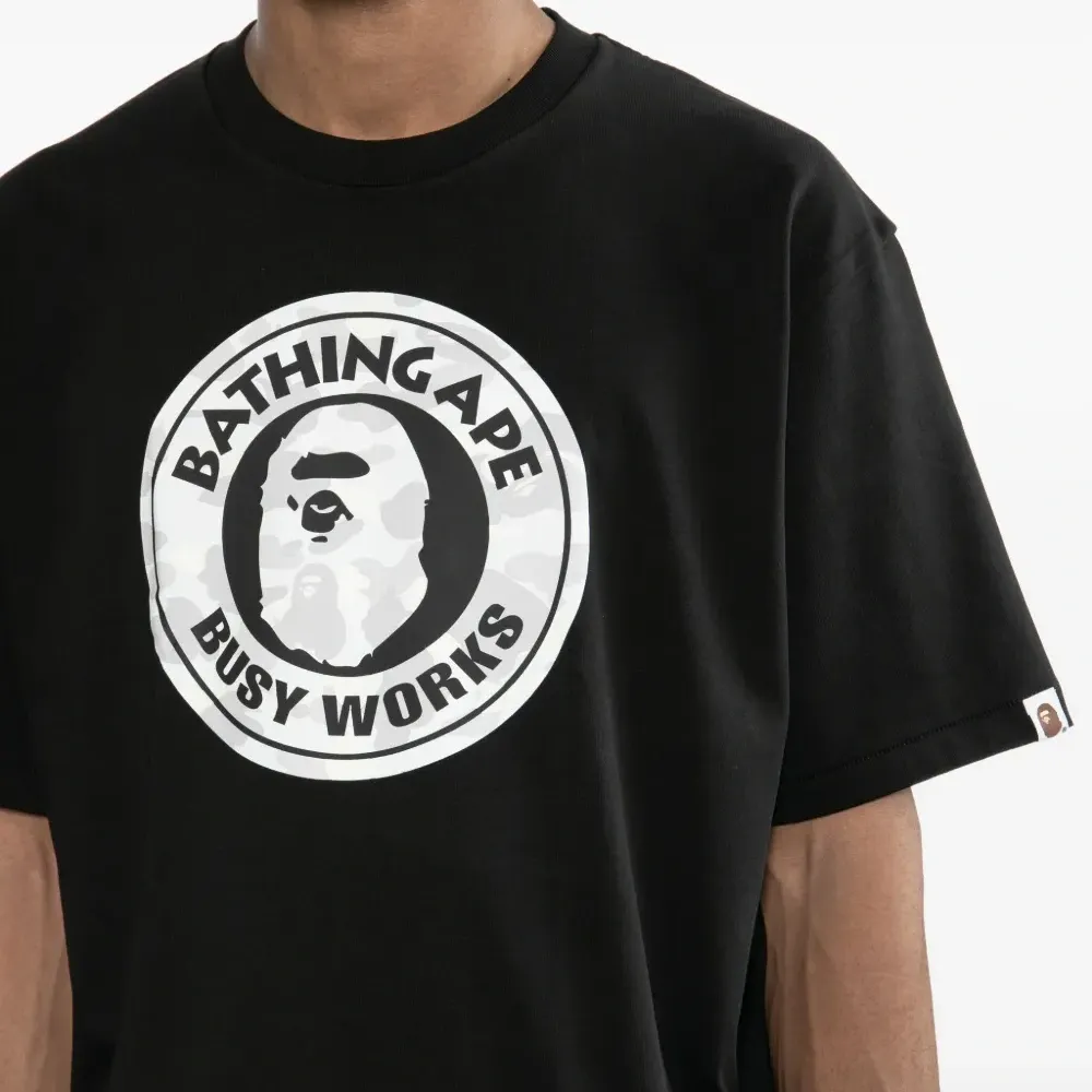 Футболка с логотипом