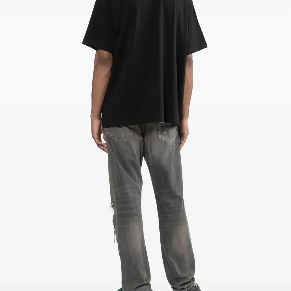 Футболка с логотипом