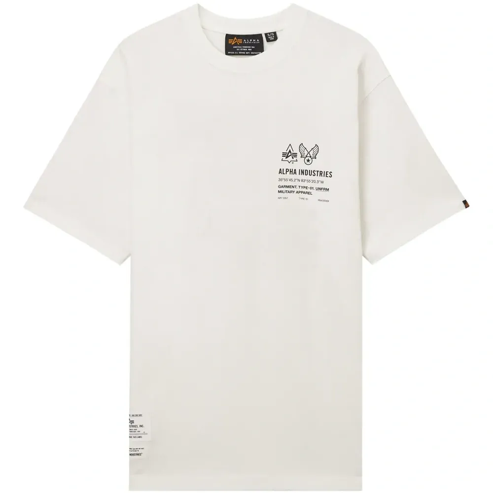 Футболка с графическим принтом и логотипом