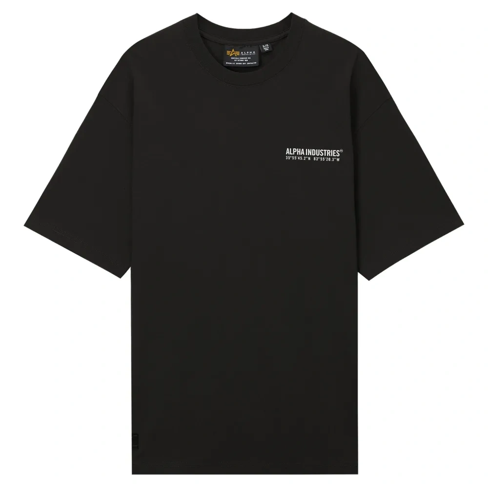 Футболка с логотипом