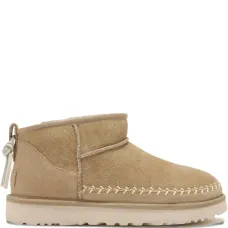 Замшевые ботинки с простроченной отделкой