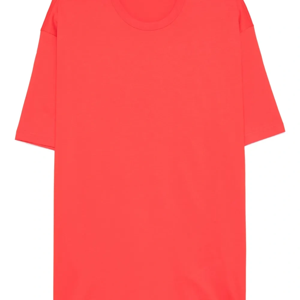 Футболка с круглым вырезом и короткими рукавами