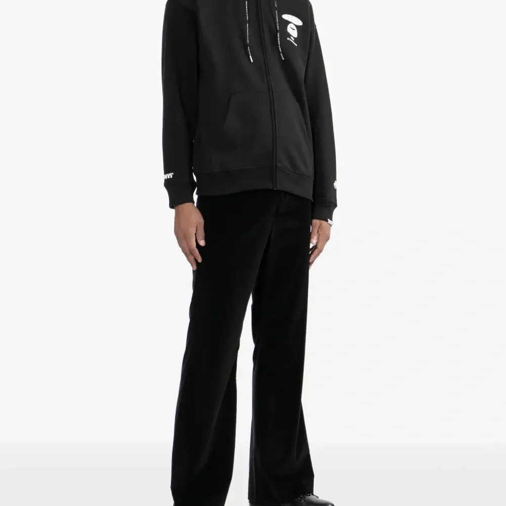 Худи с логотипом