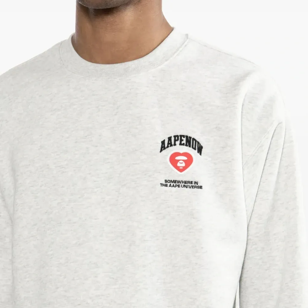 Толстовка с нашивкой-логотипом