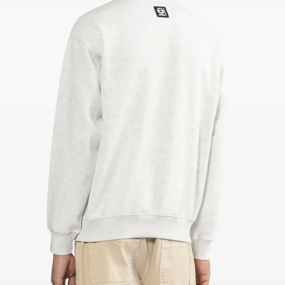 Толстовка с нашивкой-логотипом