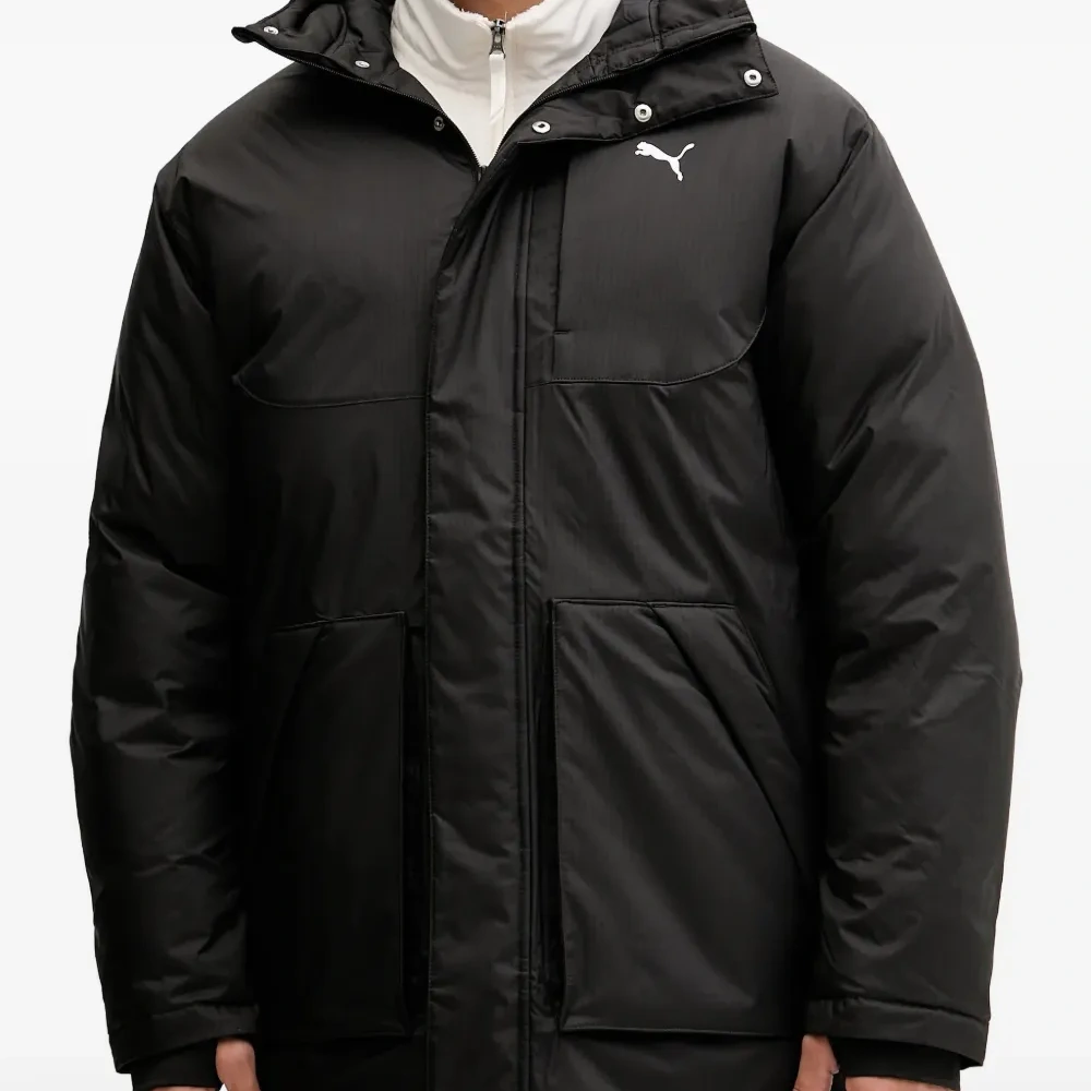 Куртка с капюшоном и логотипом