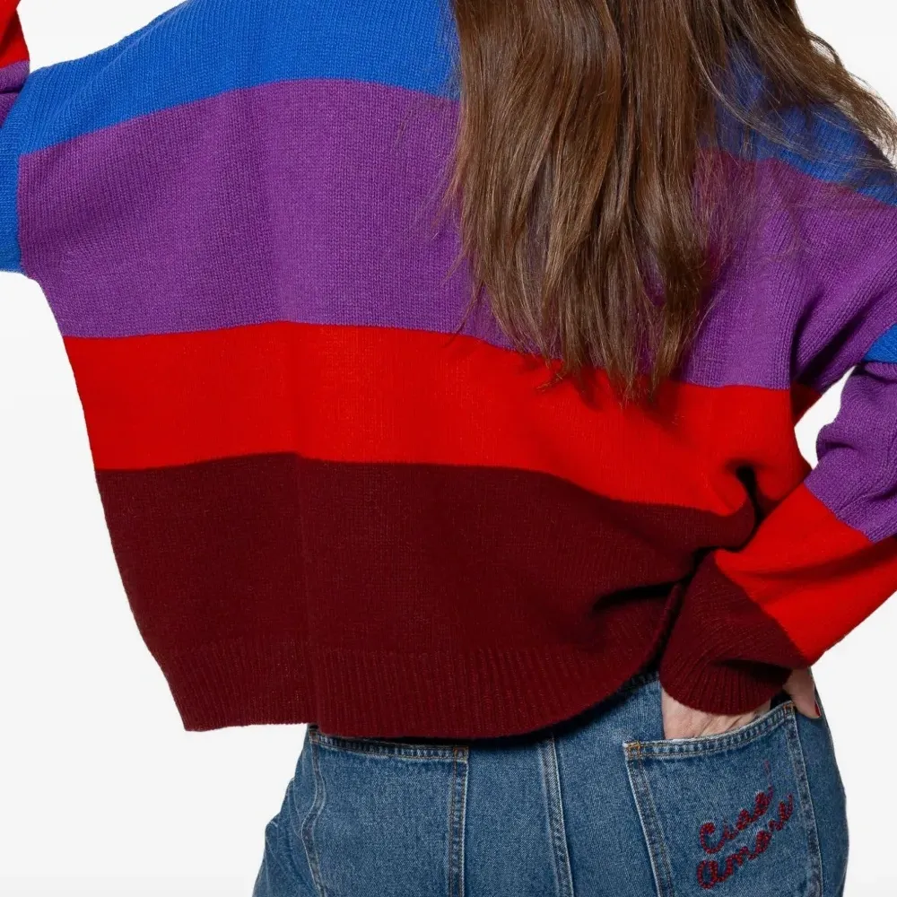 Полосатый свитер с вышитым логотипом