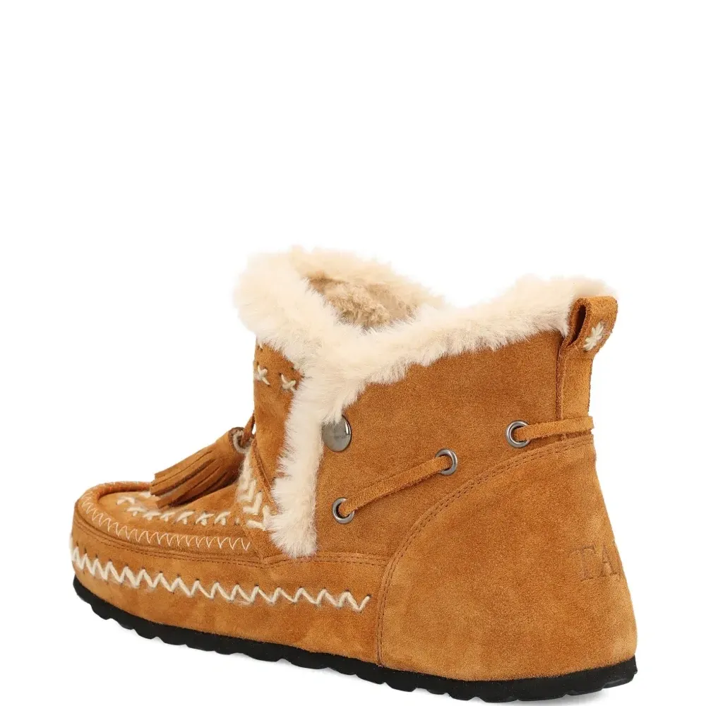 Ботинки из замши с кисточками