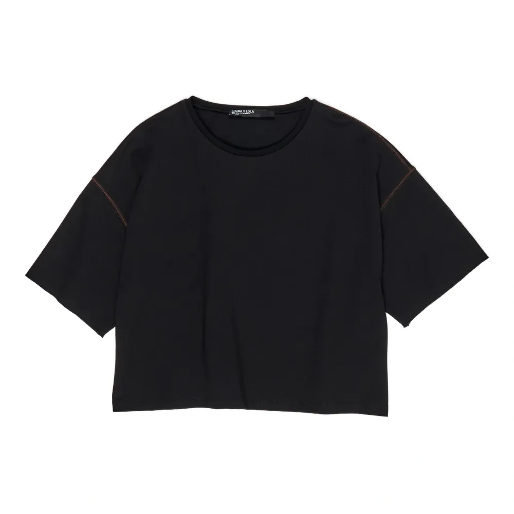 Футболка с контрастной прострочкой