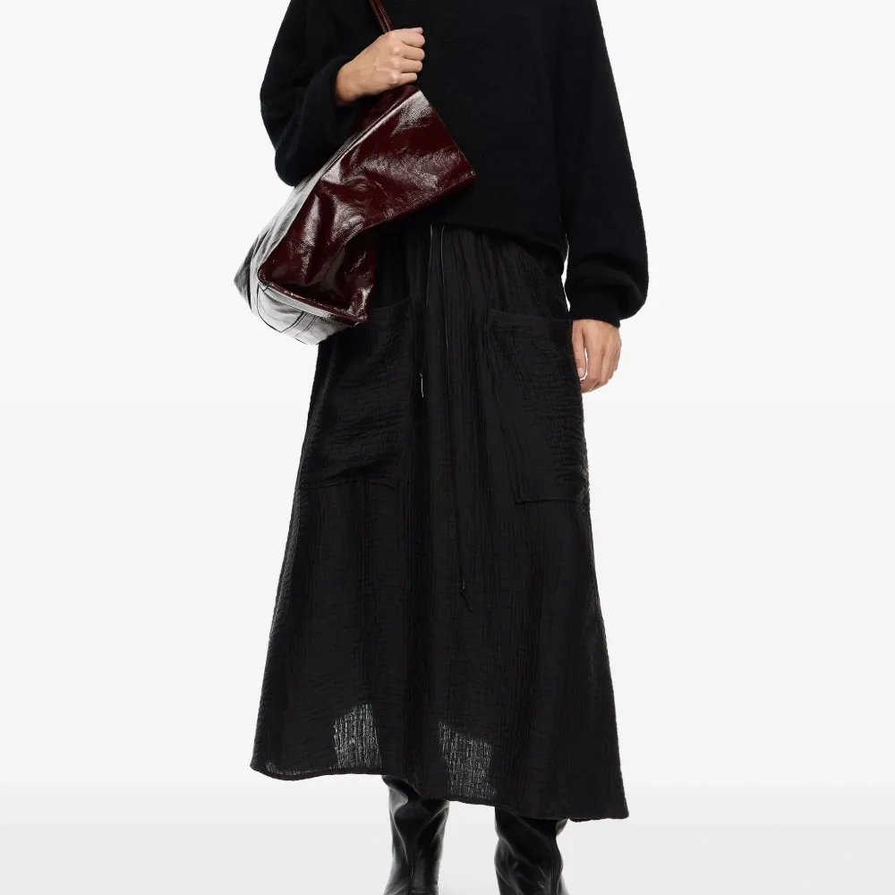 Юбка с накладными карманами и кулиской