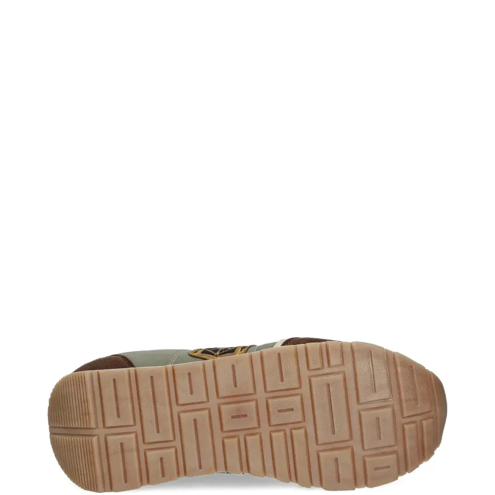 Кеды с нашивкой-логотипом Кеды с нашивкой-логотипом