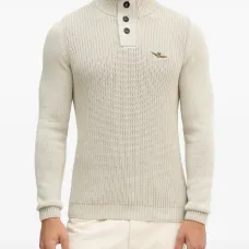 Свитер на пуговицах