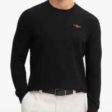 Черный свитер с логотипом