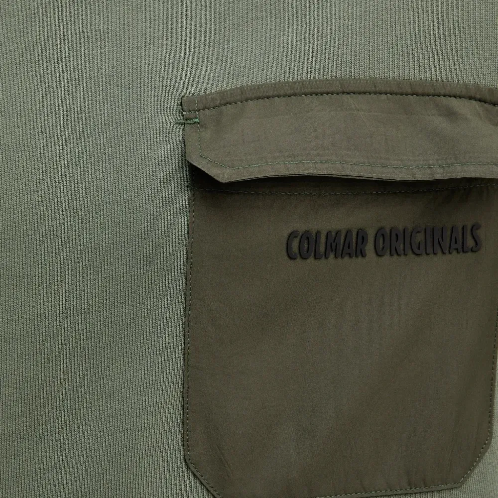 Худи с нагрудным карманом