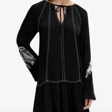 Мини-платье с вышивкой и завязками