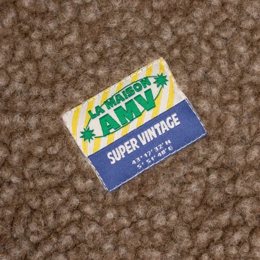 Жилет на пуговицах