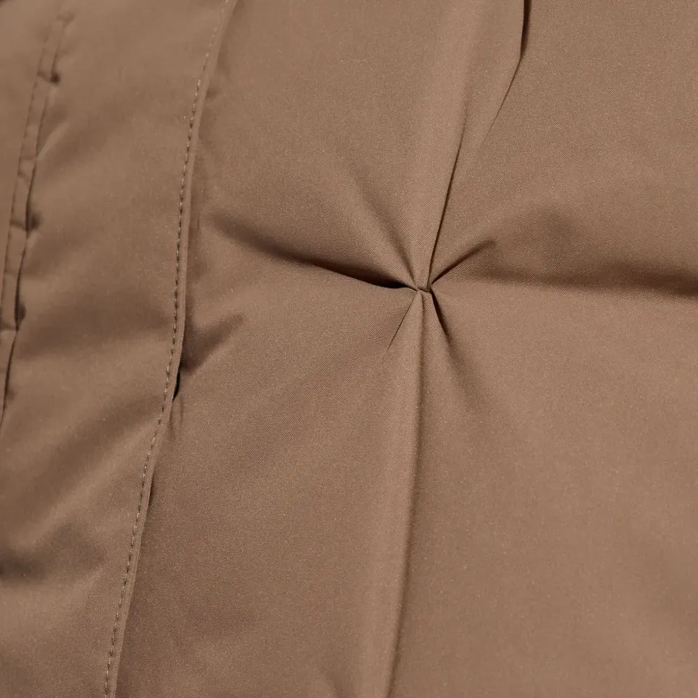 Жилет с капюшоном