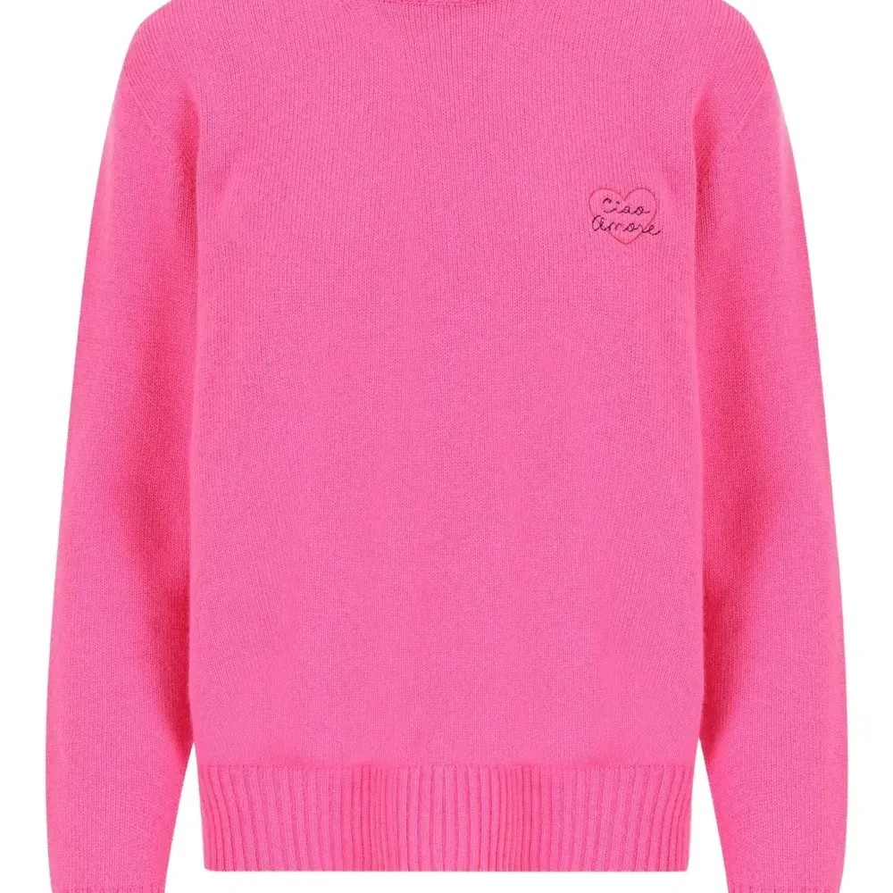 Кашемировый свитер с вышивкой в виде сердца